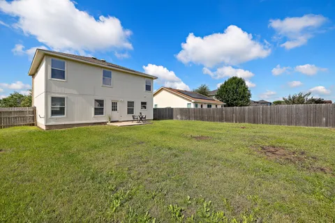 $310,000 | 214 Brown Street, Hutto, TX 78634