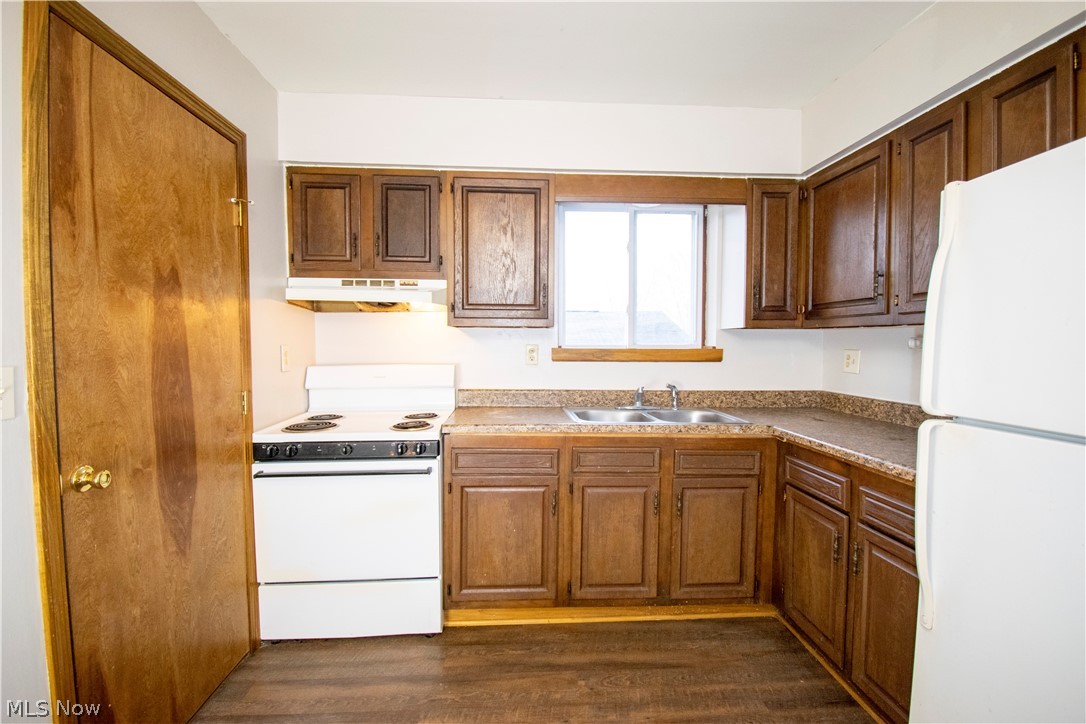 1583-1585 Faye Road Akron, OH 44306 - Photo 3 of 21 Gallery Image 3