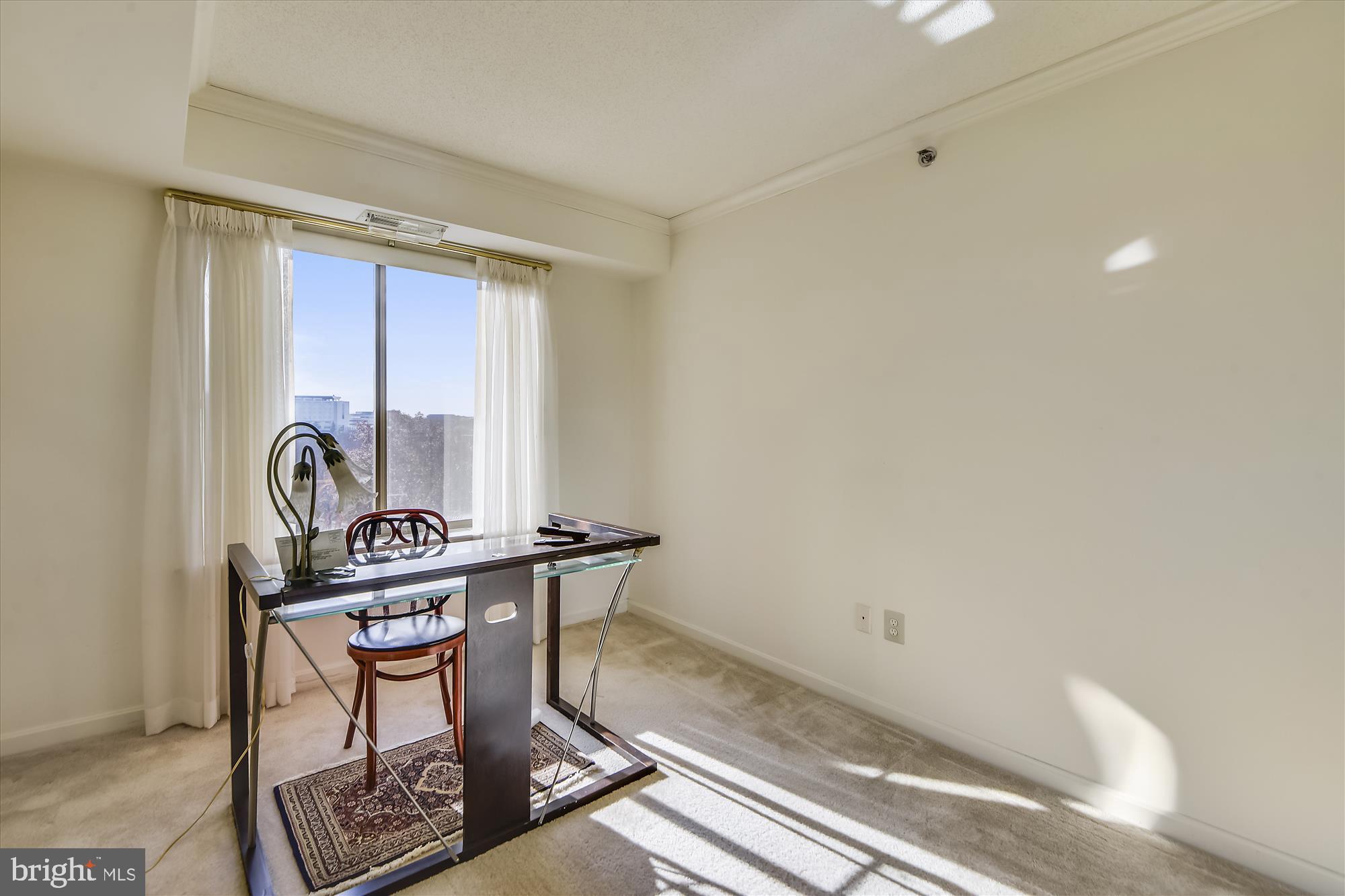 19385 Cypress Ridge Terrace, Unit 920 Leesburg, VA 20176 - Photo 20 of 42 a view of a room with gym equipment