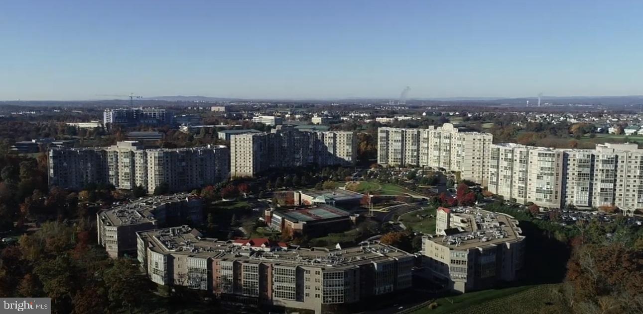 19385 Cypress Ridge Terrace, Unit 920 Leesburg, VA 20176 - Photo 25 of 42