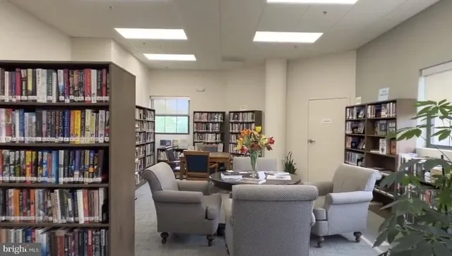 $450,000 | 19385 Cypress Ridge Terrace, Unit 920, Leesburg, VA 20176