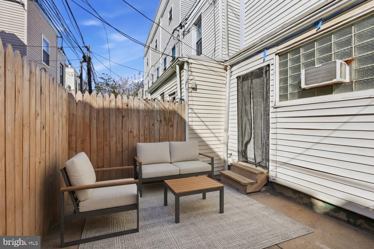 2829 Agate Street Philadelphia, PA 19134 - Photo 5 of 17