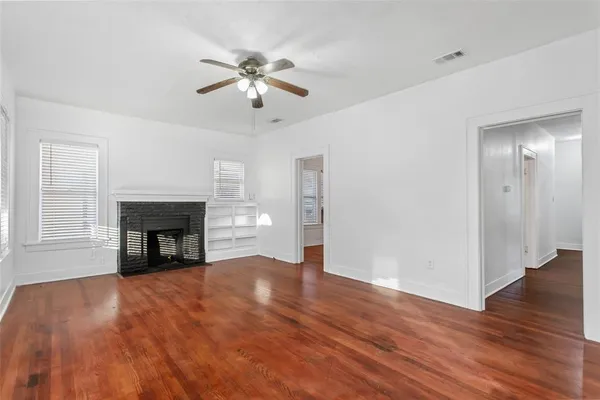 $1,950 | 5708 Live Oak Street, Dallas, TX 75206