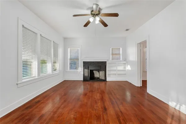 $1,950 | 5708 Live Oak Street, Dallas, TX 75206