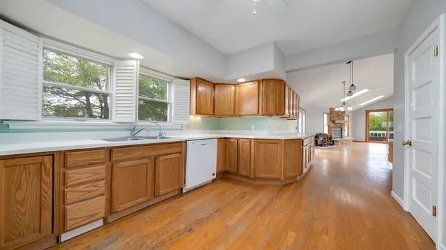 $329,000 | 9020 East Flagg Road, Rochelle, IL 61068