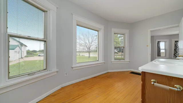 $329,000 | 9020 East Flagg Road, Rochelle, IL 61068