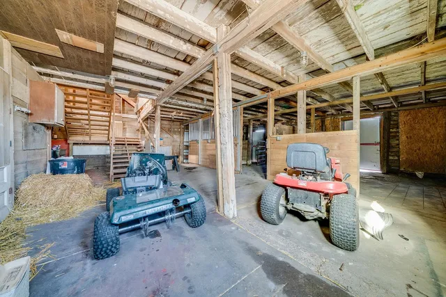 $329,000 | 9020 East Flagg Road, Rochelle, IL 61068