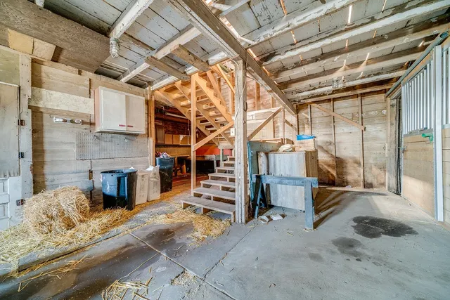 $329,000 | 9020 East Flagg Road, Rochelle, IL 61068