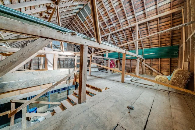 $329,000 | 9020 East Flagg Road, Rochelle, IL 61068