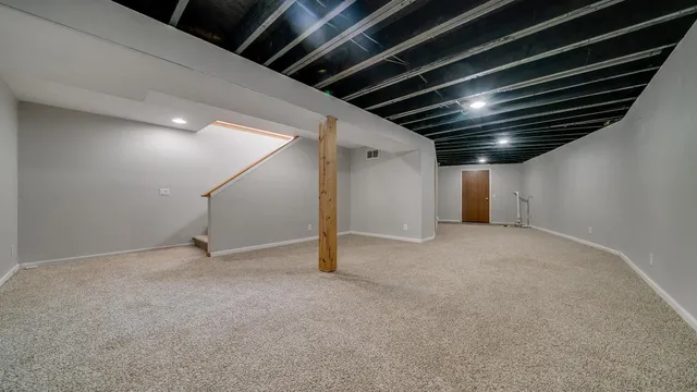 $329,000 | 9020 East Flagg Road, Rochelle, IL 61068