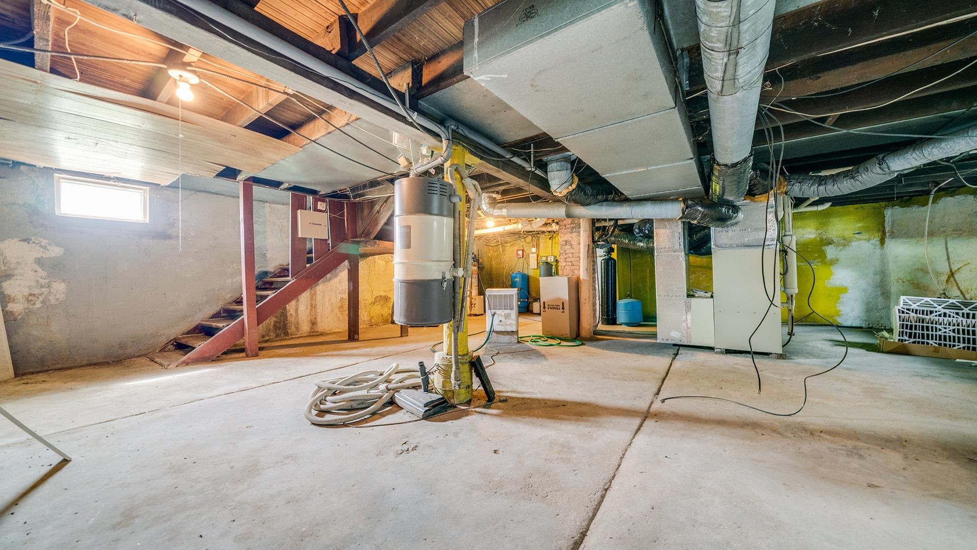 9020 East Flagg Road Rochelle, IL 61068 - Photo 50 of 61 a view of a room with gym equipment
