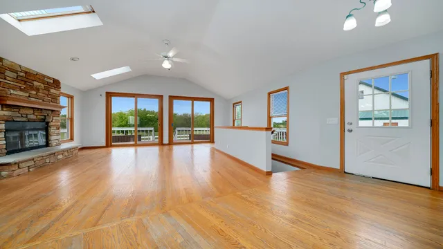 $329,000 | 9020 East Flagg Road, Rochelle, IL 61068