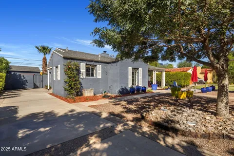 $769,000 | 136 West Granada Road, Phoenix, AZ 85003