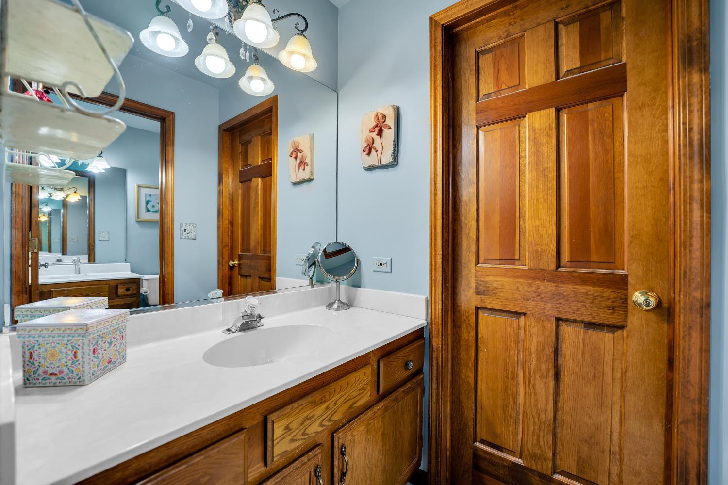 952 Pearson Road Cary, IL 60013 - Photo 19 of 39 Gallery Image 19