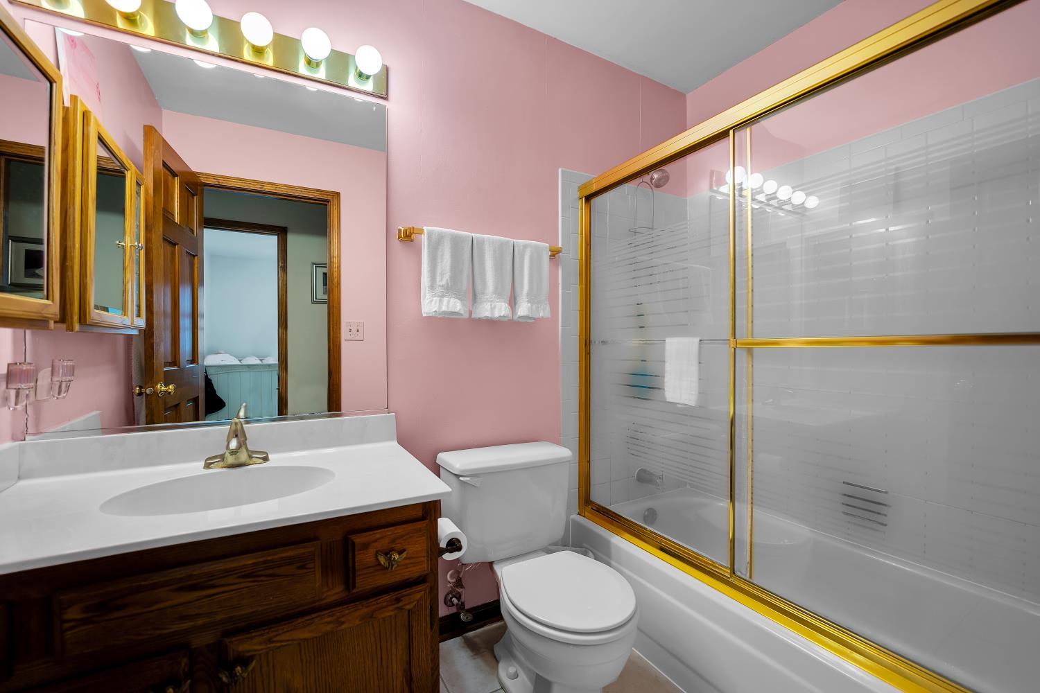 952 Pearson Road Cary, IL 60013 - Photo 24 of 39 Gallery Image 24