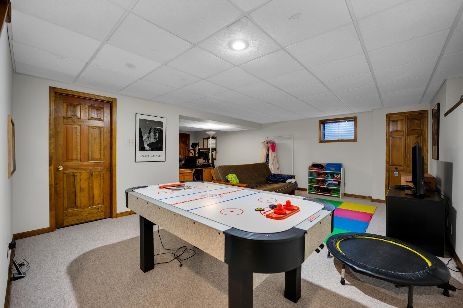 952 Pearson Road Cary, IL 60013 - Photo 25 of 39 Gallery Image 25