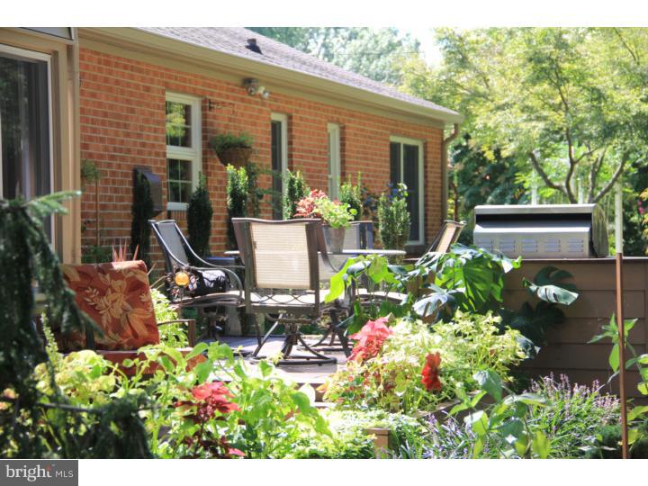 1175 Thomas Road Wayne, PA 19087 - Photo 20 of 23 Deck