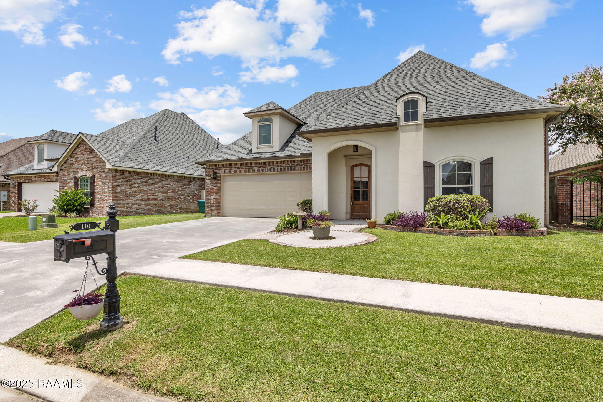 110 Woodhaven Road Youngsville, LA 70592 - Photo 2 of 31 2-web-or-mls-110 Woodhaven Rd-2