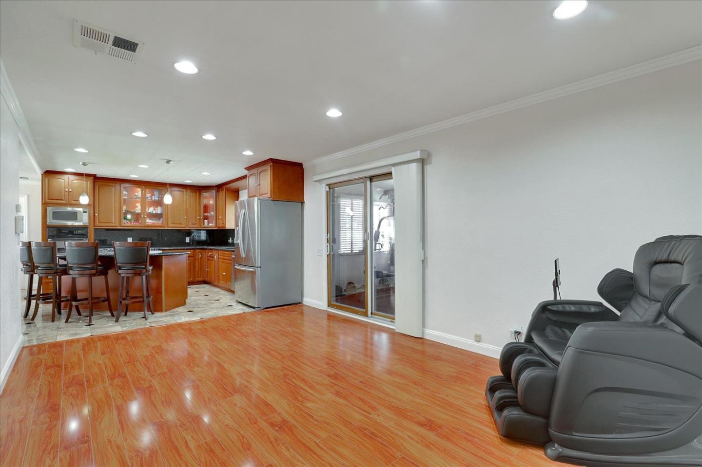 5450 Monterey Road, Unit 168 San Jose, CA 95111 - Photo 15 of 56 a living room with furniture and kitchen view