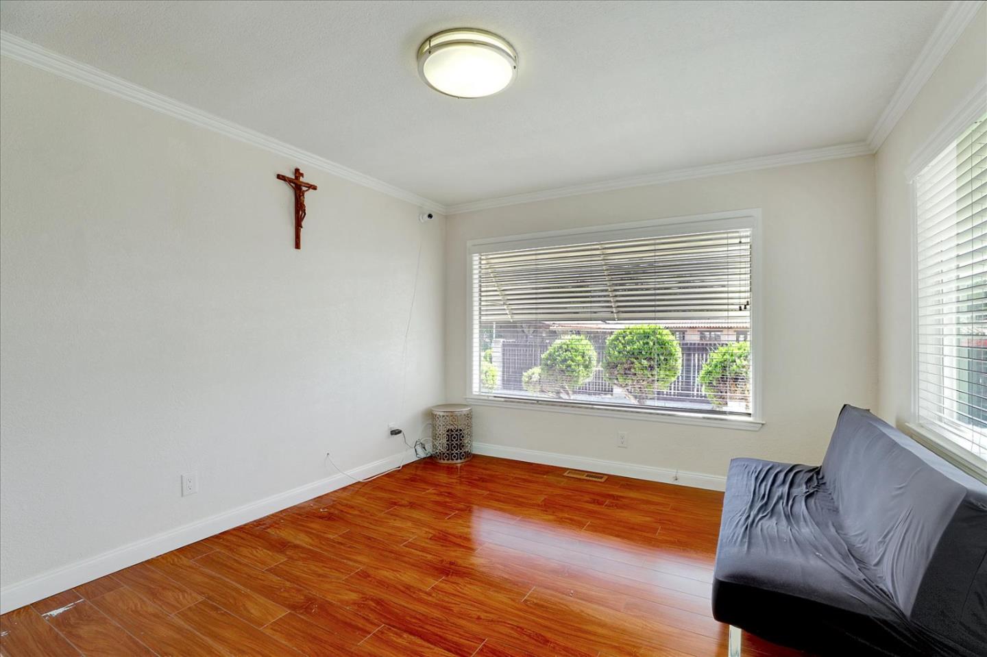 5450 Monterey Road, Unit 168 San Jose, CA 95111 - Photo 28 of 56 a view of room with hardwood floor and window