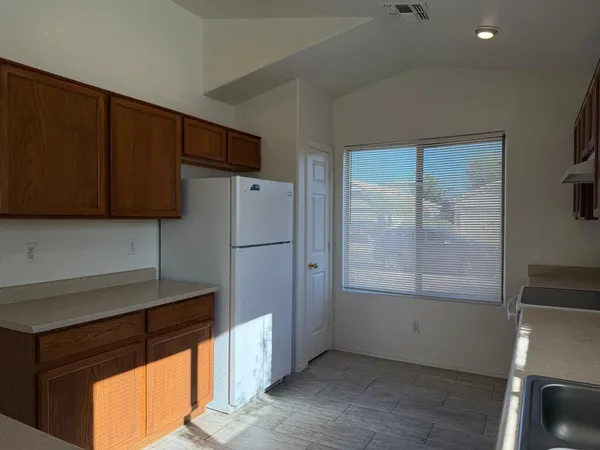 $1,800 | 15215 West Fillmore Street, Goodyear, AZ 85338