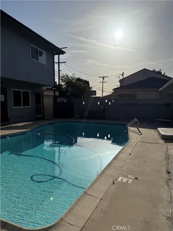 $3,700 | 700 West Glenoaks Boulevard, Glendale, CA 91202