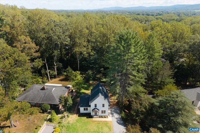 $799,000 | 1614 Cambridge Circle, Charlottesville, VA 22903