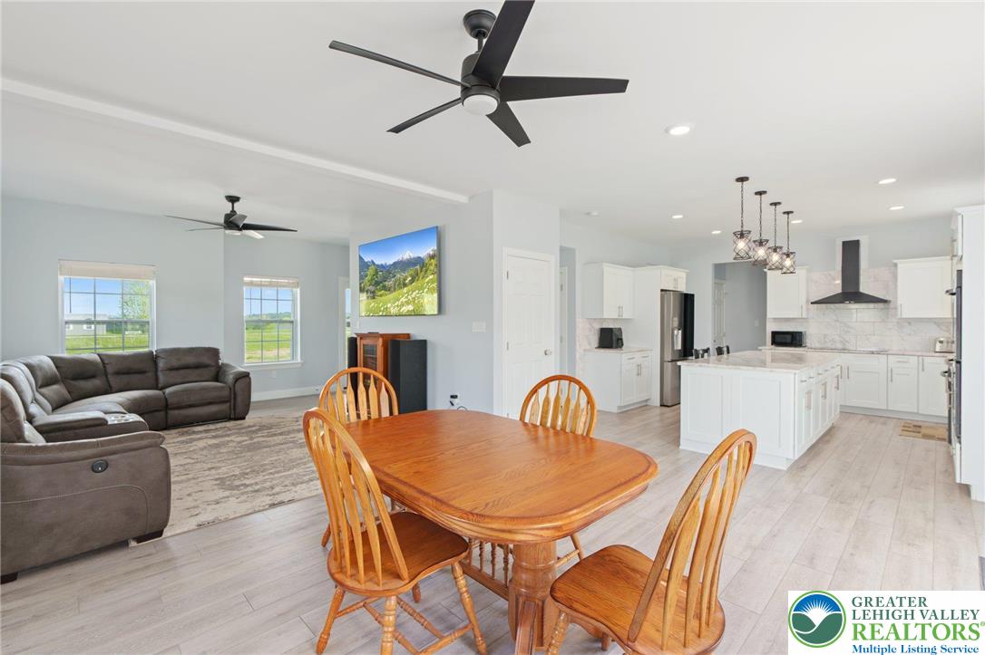 543 Silfies Road Kunkletown, PA 18058 - Photo 19 of 43 Open Living at its Finest!