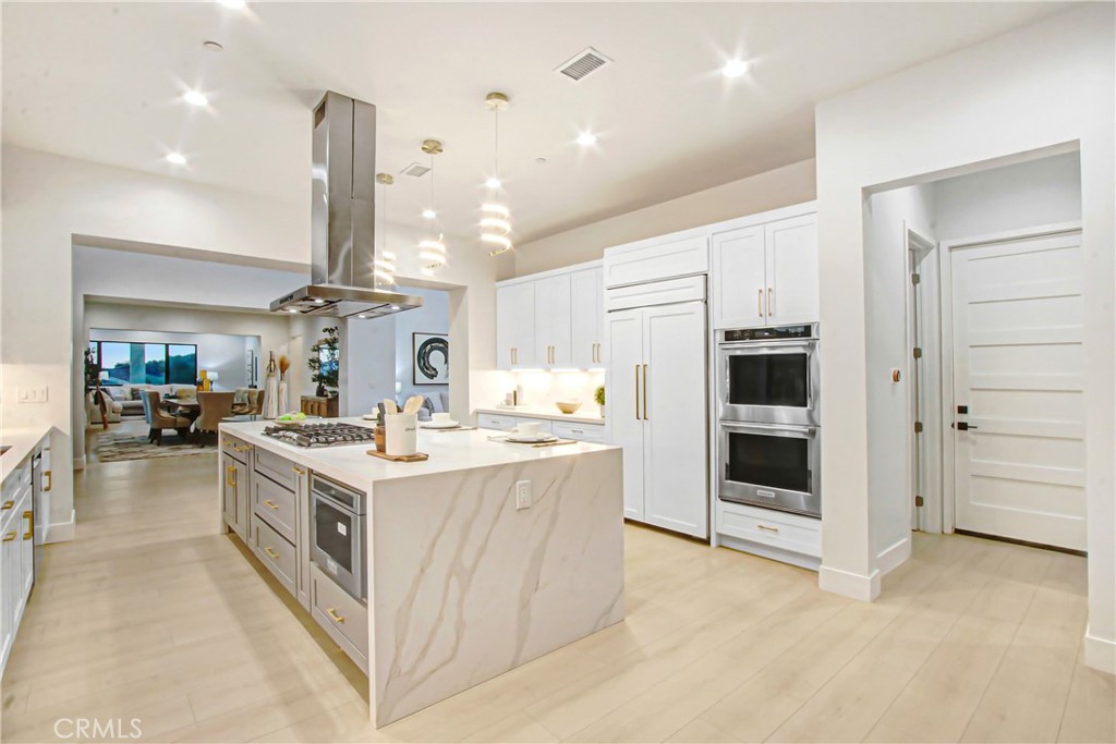 2027 Vía Monserate Fallbrook, CA 92028 - Photo 11 of 45