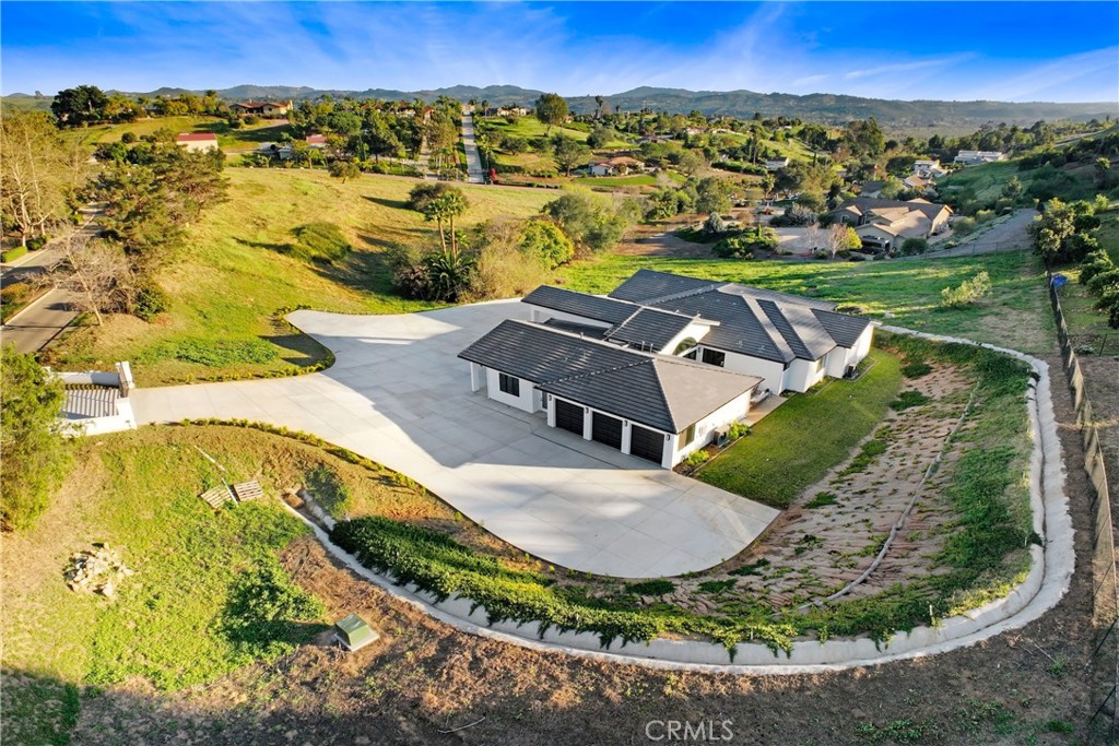 2027 Vía Monserate Fallbrook, CA 92028 - Photo 42 of 45