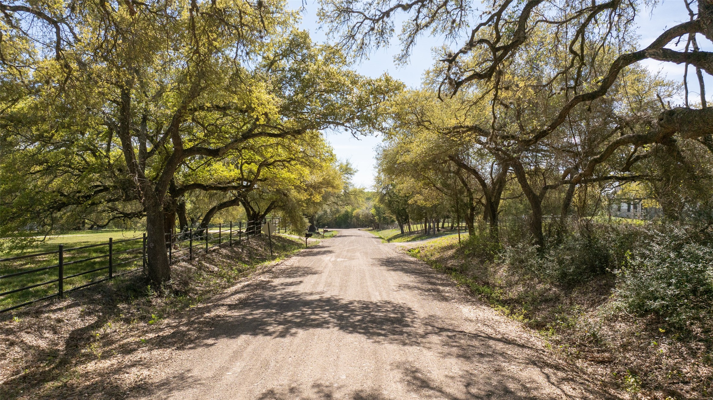 174 Gilmore Road Brenham, TX 77833 - Photo 3 of 50