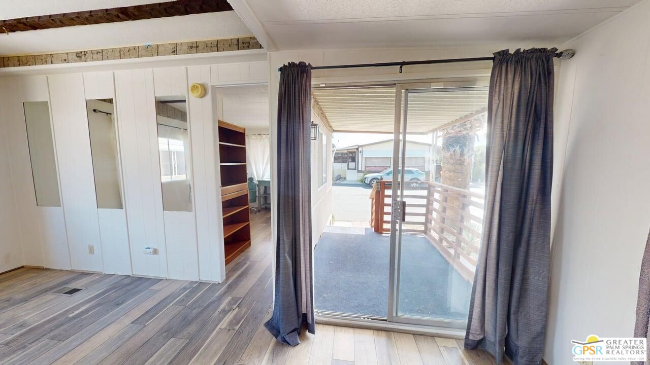 18555 Roberts Road, Unit 8 Desert Hot Springs, CA 92241 - Photo 12 of 52 Gallery Image 12