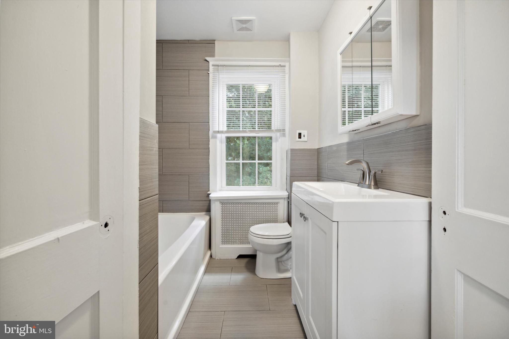 664 Georges Lane Ardmore, PA 19003 - Photo 15 of 25