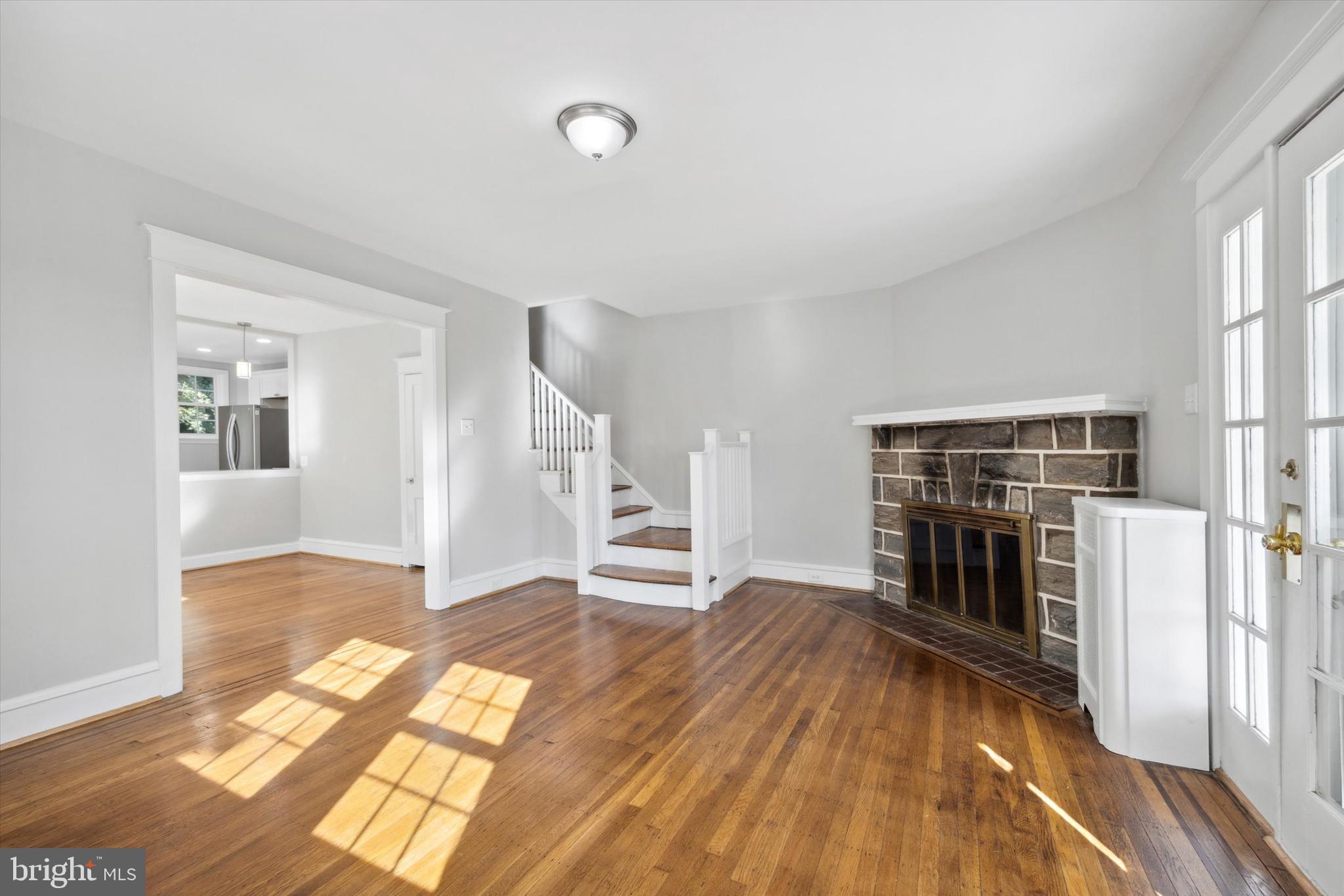 664 Georges Lane Ardmore, PA 19003 - Photo 3 of 25