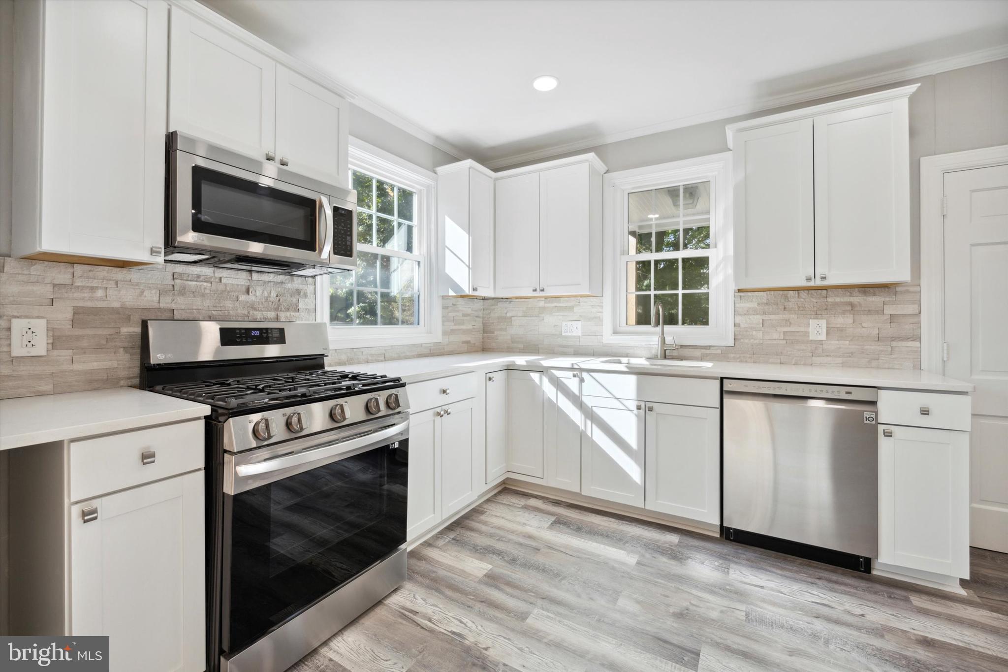 664 Georges Lane Ardmore, PA 19003 - Photo 7 of 25