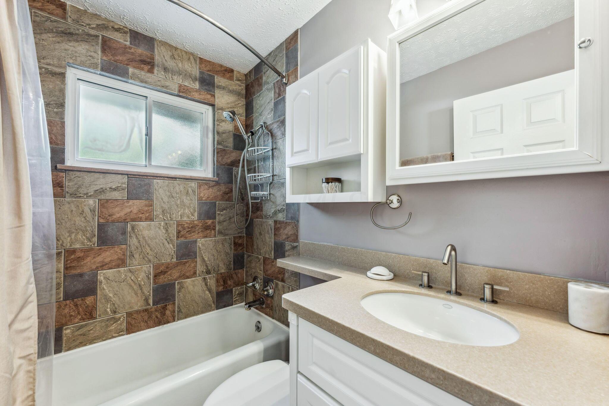 3550 Colchester Road Columbus, OH 43221 - Photo 22 of 51 7-web-or-mls-3550-colchester-rd