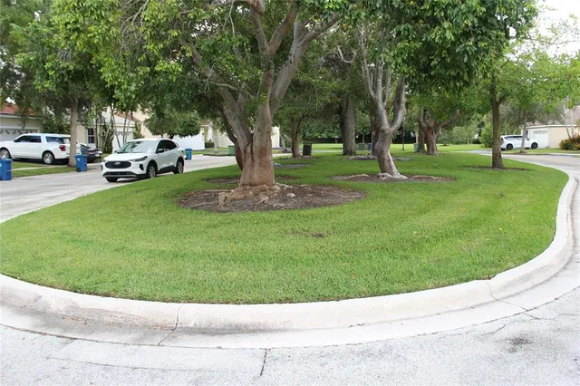 $685,000 | 171 Bayridge Lane, Weston, FL 33326