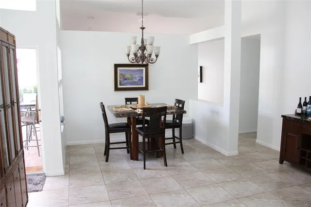 $685,000 | 171 Bayridge Lane, Weston, FL 33326