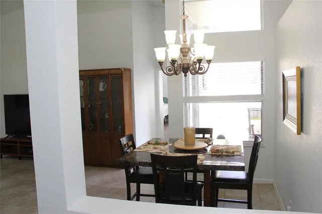 $685,000 | 171 Bayridge Lane, Weston, FL 33326