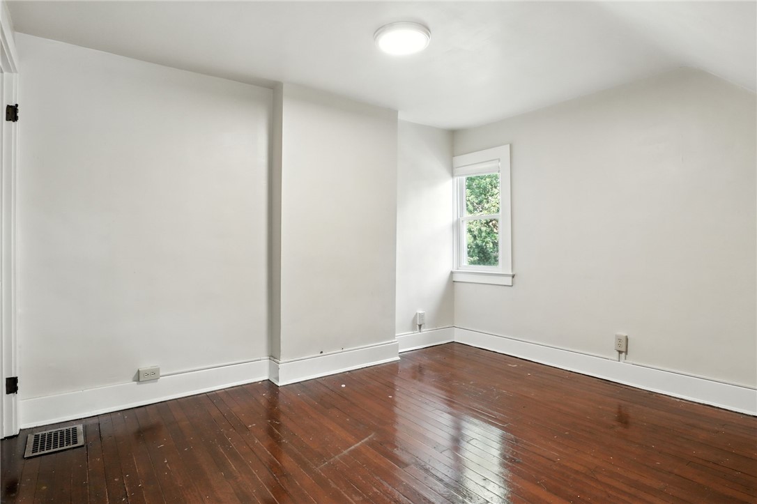 297-303 Dartmouth Street Rochester, NY 14607 - Photo 19 of 46