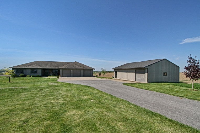 3331 Bayertown Road Southwest Riverside, IA 52327 - Photo 3 of 46 Gallery Image 3