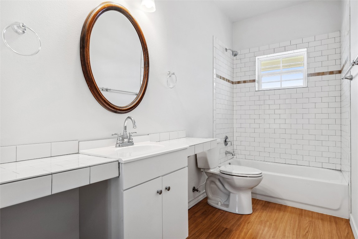 826 Savannah Cove Elgin, TX 78621 - Photo 14 of 35 Guest Bathroom