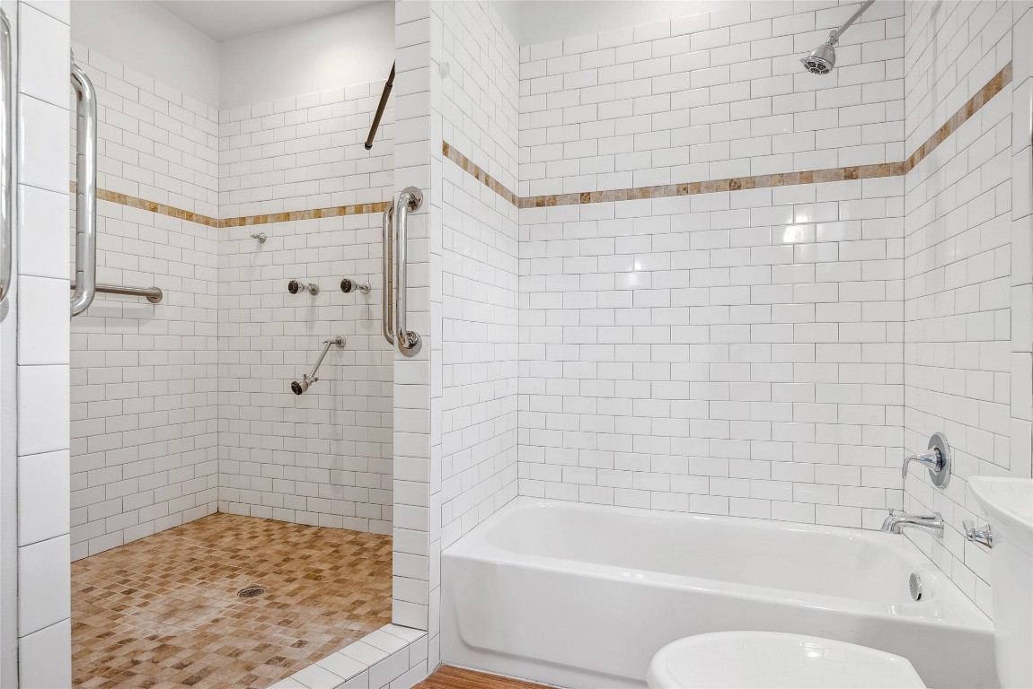 826 Savannah Cove Elgin, TX 78621 - Photo 18 of 35 Primary Bath Tub and Walk in Shower