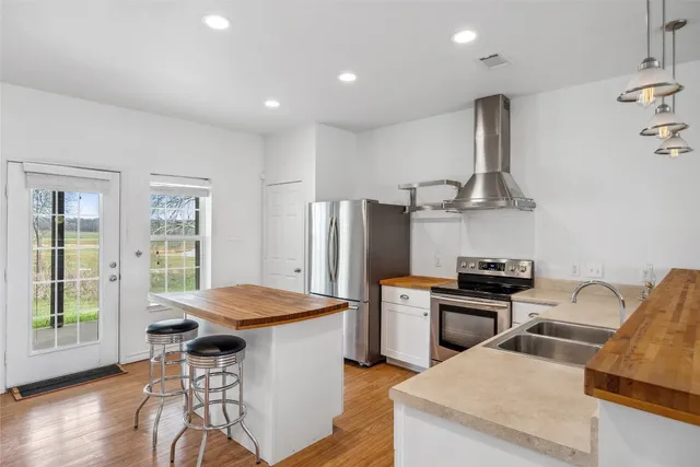 $296,000 | 826 Savannah Cove, Elgin, TX 78621