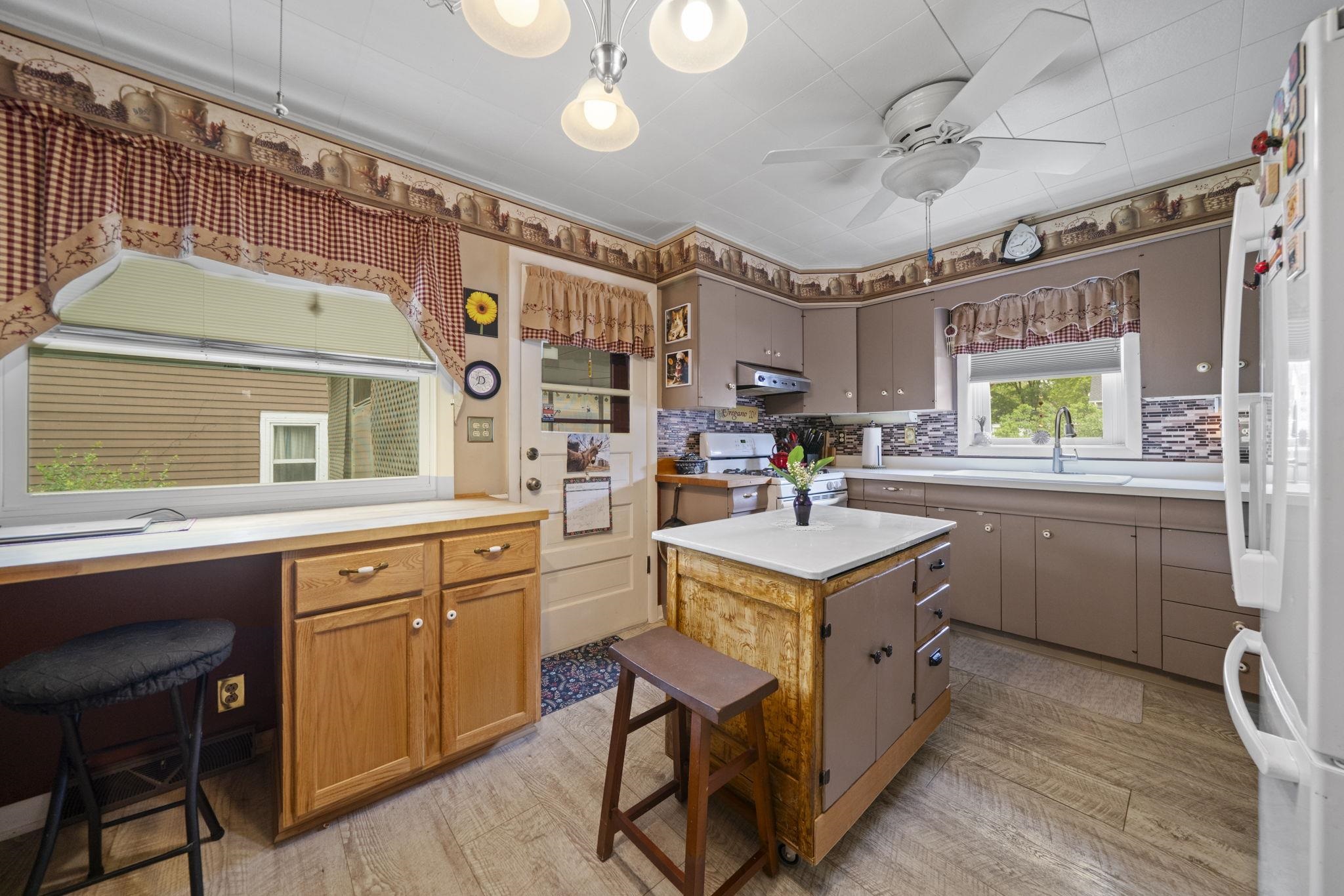 406 North 4th Street Oregon, IL 61061 - Photo 10 of 38