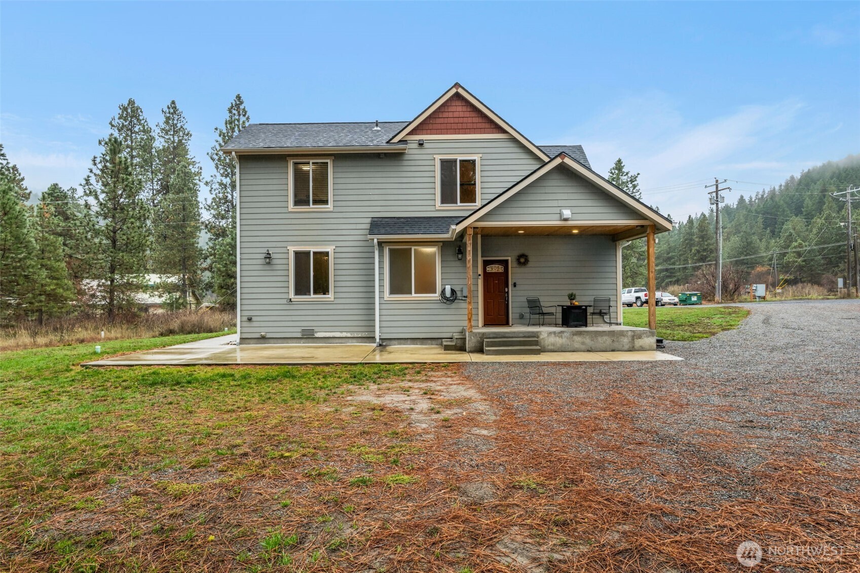 11650 Eagle Creek Road Leavenworth, WA 98826 - Photo 34 of 38 a front view of a house with a yard