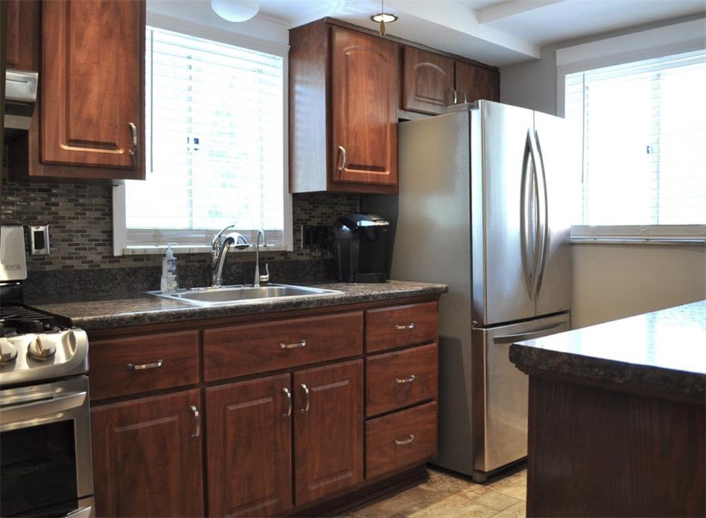 1563 Riverside Drive Verona, PA 15147 - Photo 7 of 25 Gallery Image 7
