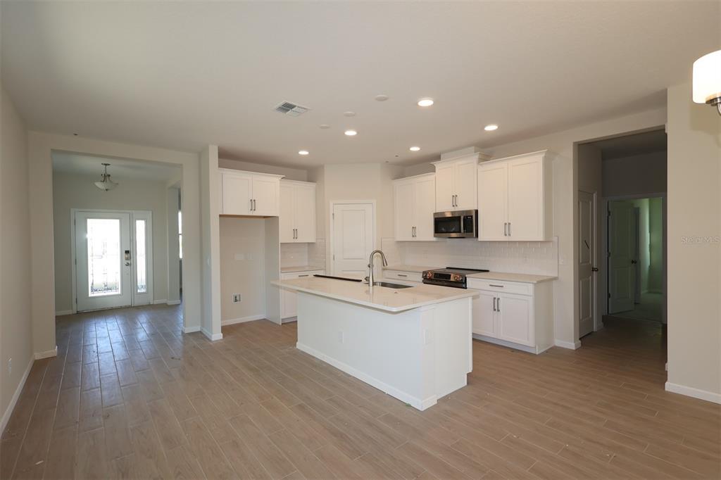 5172 Prairie Preserve Run St. Cloud, FL 34772 - Photo 4 of 20