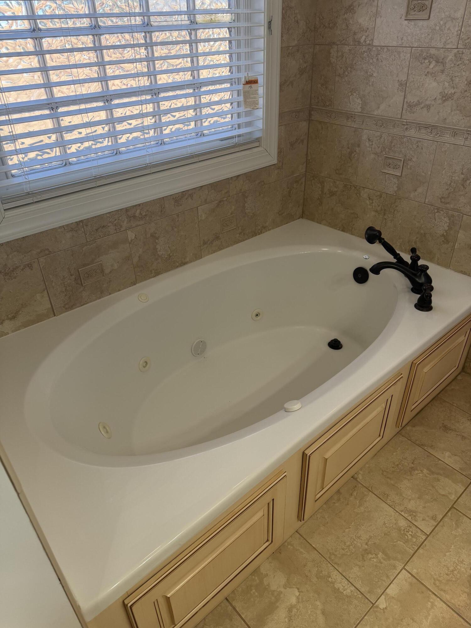 1033 Mark Walden Road Blythe, GA 30805 - Photo 12 of 29 Jetted Tub
