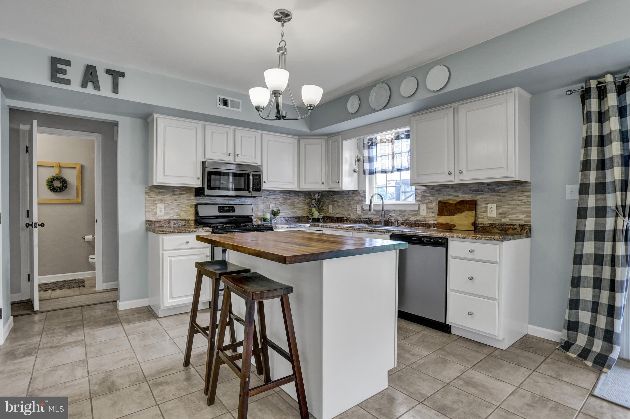 15 Primrose Lane Reading, PA 19608 - Photo 12 of 28 Gallery Image 12